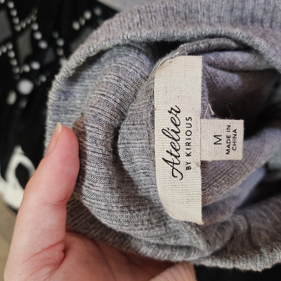 Gray Ribbed Knit Sweater Set - Picture 4 of 4